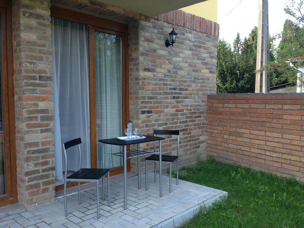 Lovagvar Apartments Гюла Стая снимка