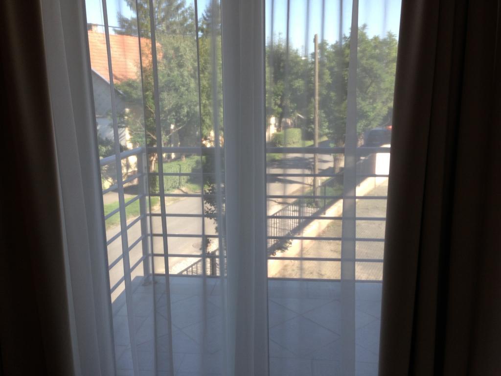Lovagvar Apartments Гюла Екстериор снимка