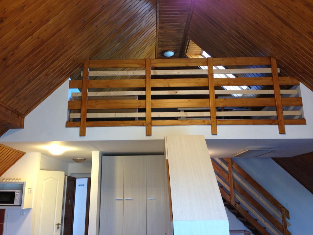Lovagvar Apartments Гюла Стая снимка