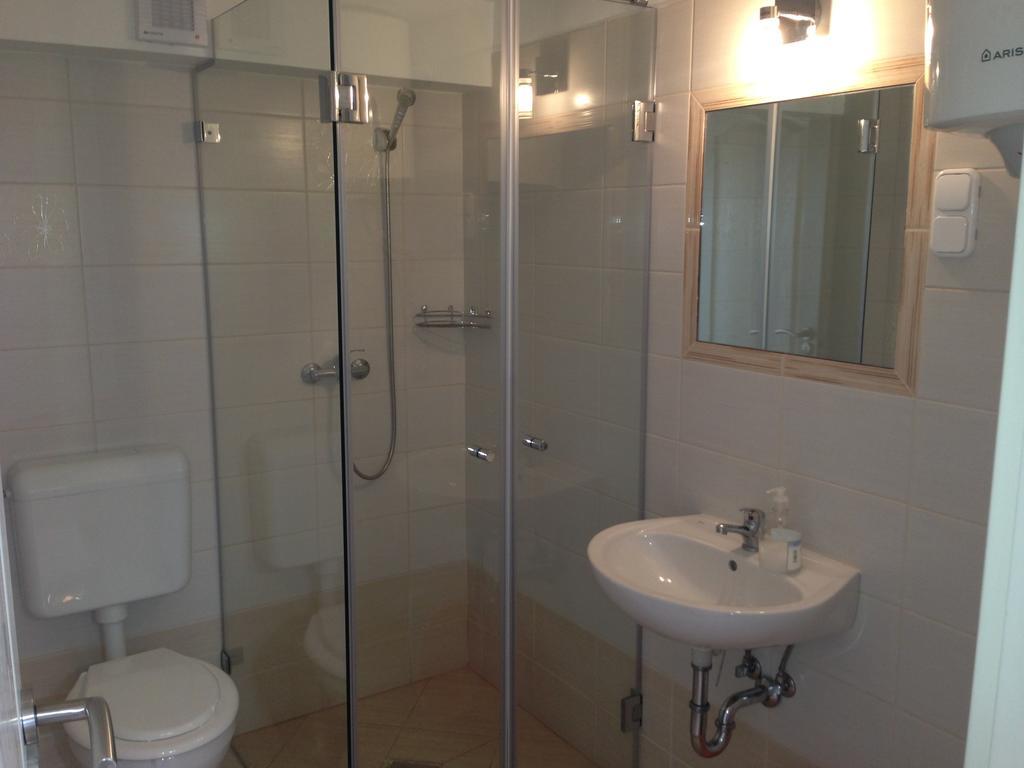 Lovagvar Apartments Гюла Екстериор снимка